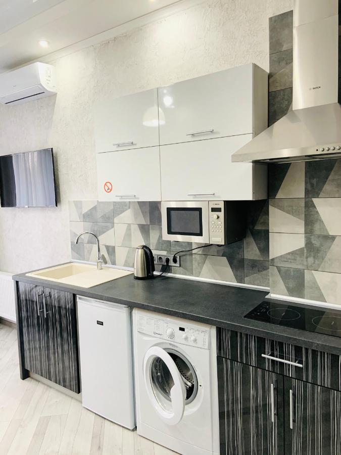 Миконос 2 Apartment โอเดสซา ภายนอก รูปภาพ